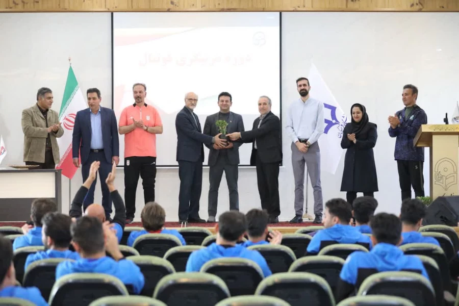 دوره مربیگری فوتبال درجه D آسیا
 7