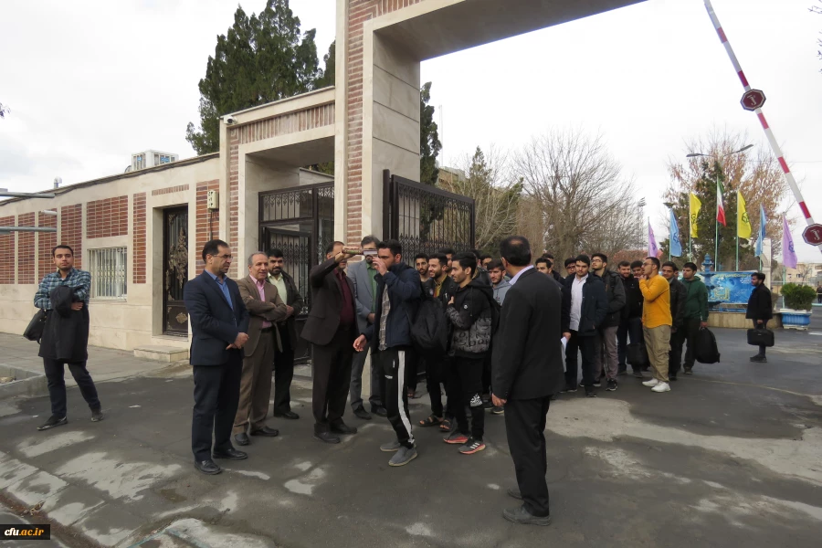 اعزام اولین گروه از دانشجویان دانشگاه فرهنگیان استان مرکز ی به راهیان نور
 4