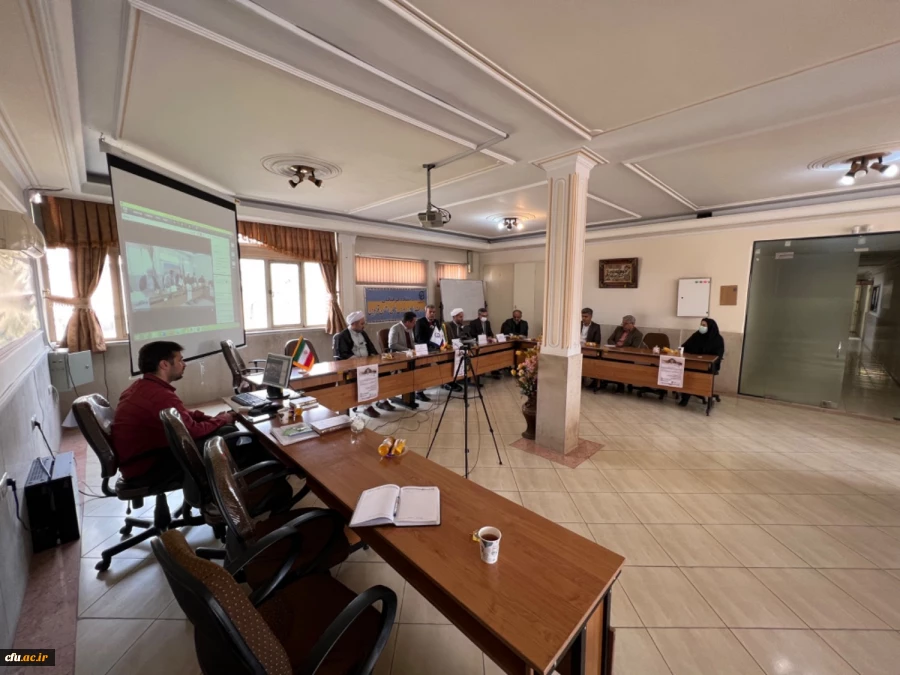 کرسی علمی ترویجی شاخصه های معلم تراز در اندیشه های مقام معظم رهبری 8