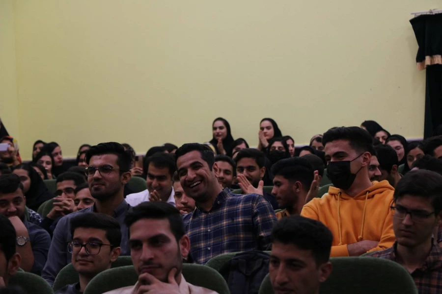 رئیس دانشگاه فرهنگیان استان بوشهر:
جشن ازدواج دانشجویی 48 زوج دانشجوی این دانشگاه برگزار شد 3