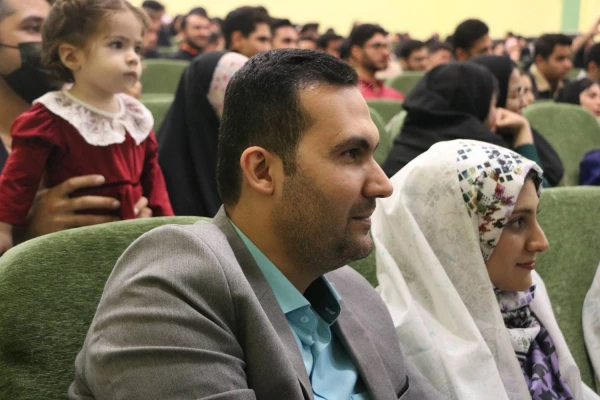 رئیس دانشگاه فرهنگیان استان بوشهر:
جشن ازدواج دانشجویی 48 زوج دانشجوی این دانشگاه برگزار شد 8
