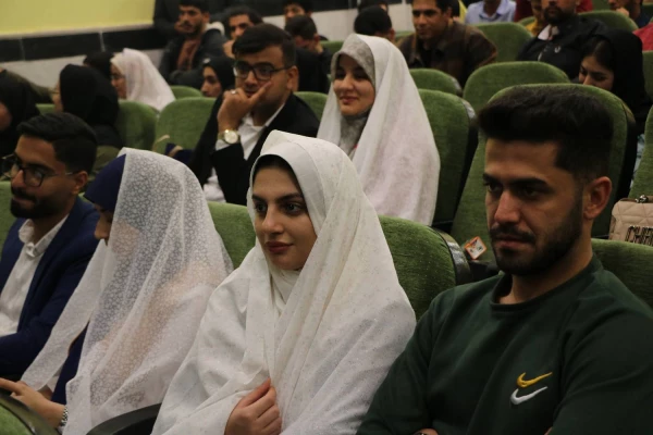 رئیس دانشگاه فرهنگیان استان بوشهر:
جشن ازدواج دانشجویی 48 زوج دانشجوی این دانشگاه برگزار شد 9