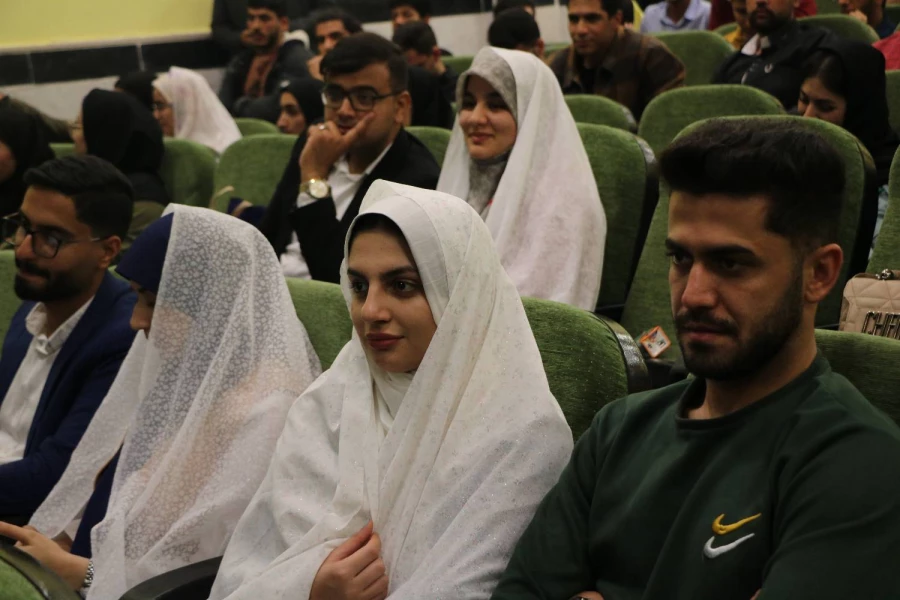 رئیس دانشگاه فرهنگیان استان بوشهر:
جشن ازدواج دانشجویی 48 زوج دانشجوی این دانشگاه برگزار شد 9