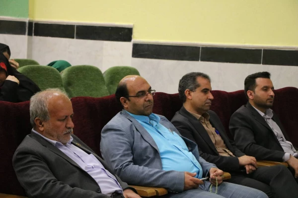 رئیس دانشگاه فرهنگیان استان بوشهر:
جشن ازدواج دانشجویی 48 زوج دانشجوی این دانشگاه برگزار شد 16