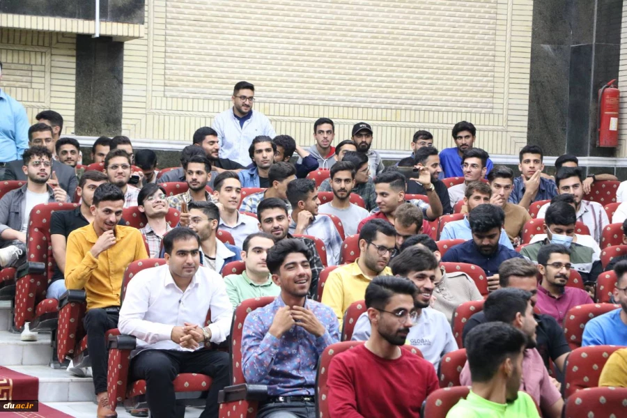 
با حضور مسئولان و دانشجویان دانشگاه فرهنگیان استان بوشهر؛
جشن بزرگ میلاد امام زمان (عج) برگزار شد 5