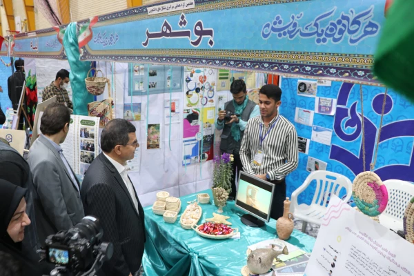 برگزاری نمایشگاه فعالیت های تشکل های دانشجویی دانشگاه فرهنگیان در اصفهان 4