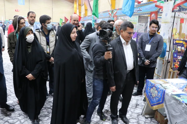 برگزاری نمایشگاه فعالیت های تشکل های دانشجویی دانشگاه فرهنگیان در اصفهان 5