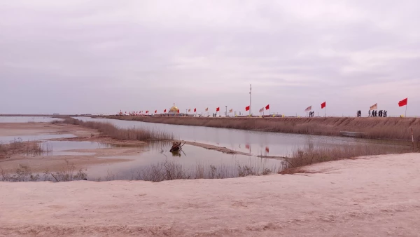 اردوی راهیان نور دانشجومعلمان به مناطق عملیاتی جنگی جنوب کشور
 2