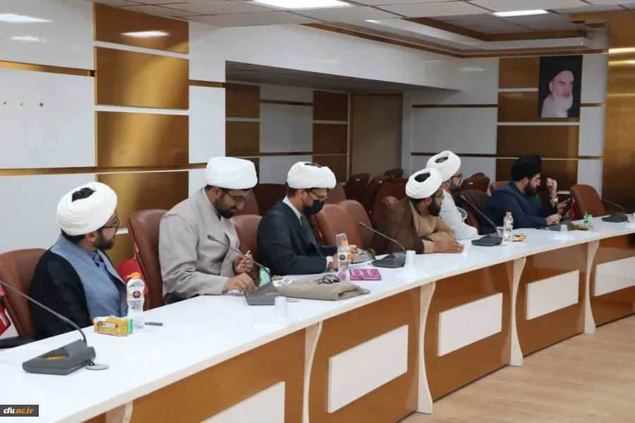 با حضور مدیر امور مبلغان نهاد نمایندگی مقام معظم رهبری در دانشگاه ها:
دوره تربیت مربی مبلغ دانشگاهی در استان بوشهر برگزار شد 9