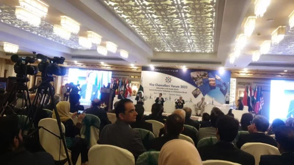 دیدار دکتر صحرایی با دبیر کل آیسسکو 2