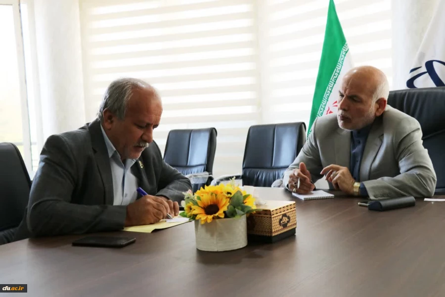 در نشست با نماینده بوشهر، گناوه و دیلم در مجلس شورای اسلامی تاکید شد؛
ضرورت تقویت زیرساخت های دانشگاه فرهنگیان استان بوشهر 3