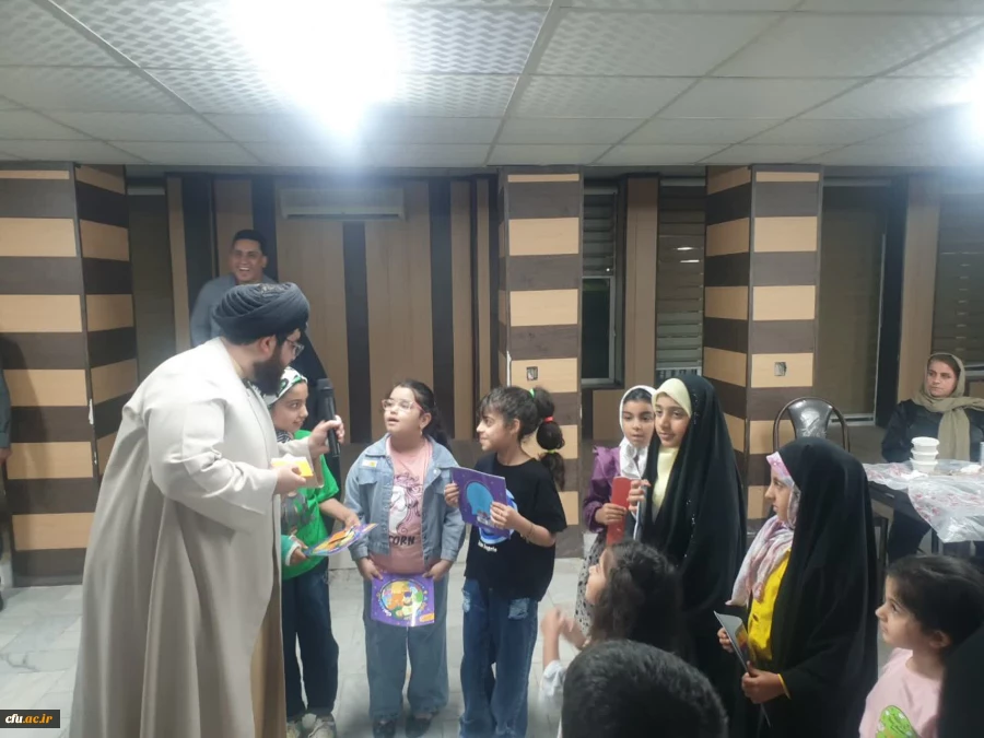 با حضور خانواده ها؛
ضیافت افطاری کارکنان و اعضای هیات علمی دانشگاه فرهنگیان استان بوشهر برگزار شد 4