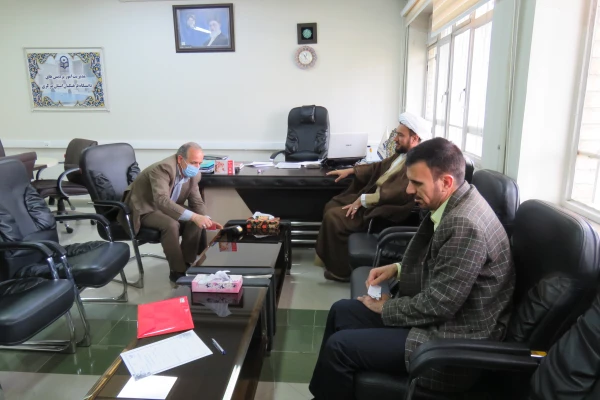 کمک به آزادسازی زندانیان جرائم غیرعمد
 4