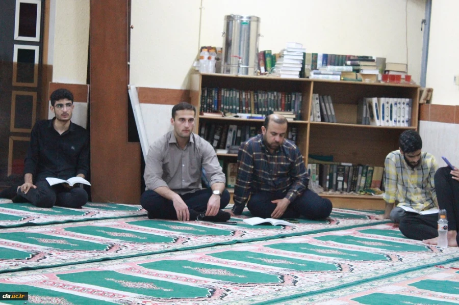 
برای نخستین بار در دانشگاه فرهنگیان استان بوشهر؛
آئین سینه زنی سنتی بوشهری با حضور یکی از مداحان برجسته استان برگزار شد 11