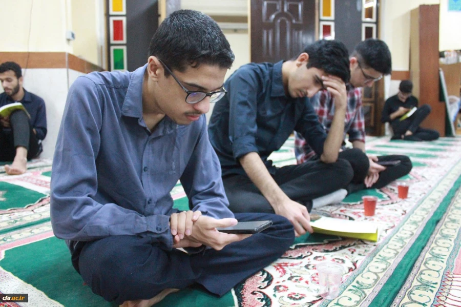 
برای نخستین بار در دانشگاه فرهنگیان استان بوشهر؛
آئین سینه زنی سنتی بوشهری با حضور یکی از مداحان برجسته استان برگزار شد 13