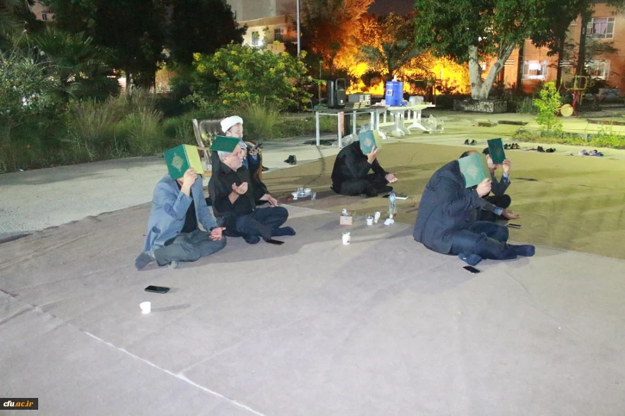 
برای نخستین بار در دانشگاه فرهنگیان استان بوشهر؛
آئین سینه زنی سنتی بوشهری با حضور یکی از مداحان برجسته استان برگزار شد 21