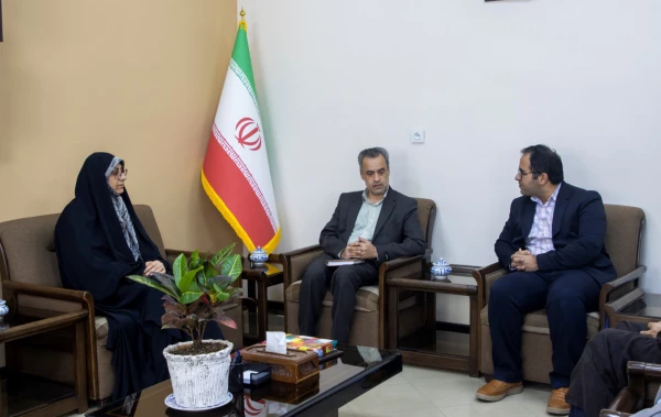 دیدار هیات رئیسه دانشگاه فرهنگیان یزد با مدیر کل صدا و سیمای استان
 2