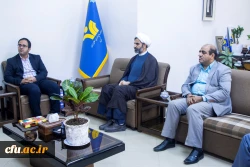 دیدار هیات رئیسه دانشگاه فرهنگیان یزد با مدیر کل صدا و سیمای استان
 3