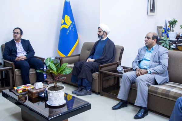 دیدار هیات رئیسه دانشگاه فرهنگیان یزد با مدیر کل صدا و سیمای استان
 3