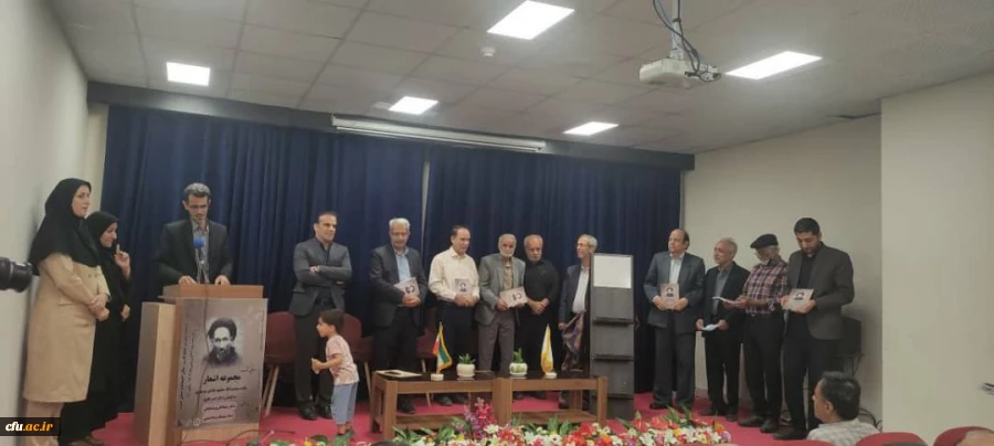 
به کوشش استاد دانشگاه فرهنگیان استان بوشهر؛
کتاب اشعار علامه سید عبدالله بلادی بوشهری رونمایی شد 6