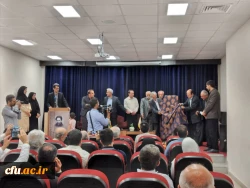 
به کوشش استاد دانشگاه فرهنگیان استان بوشهر؛
کتاب اشعار علامه سید عبدالله بلادی بوشهری رونمایی شد 7