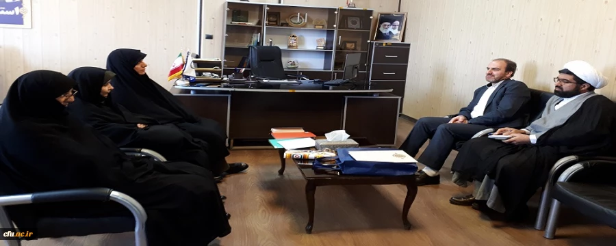 دیدار رئیس کمیته امداد امام خمینی(ره) استان زنجان با مدیر امور پردیس های دانشگاه فرهنگیان استان 2