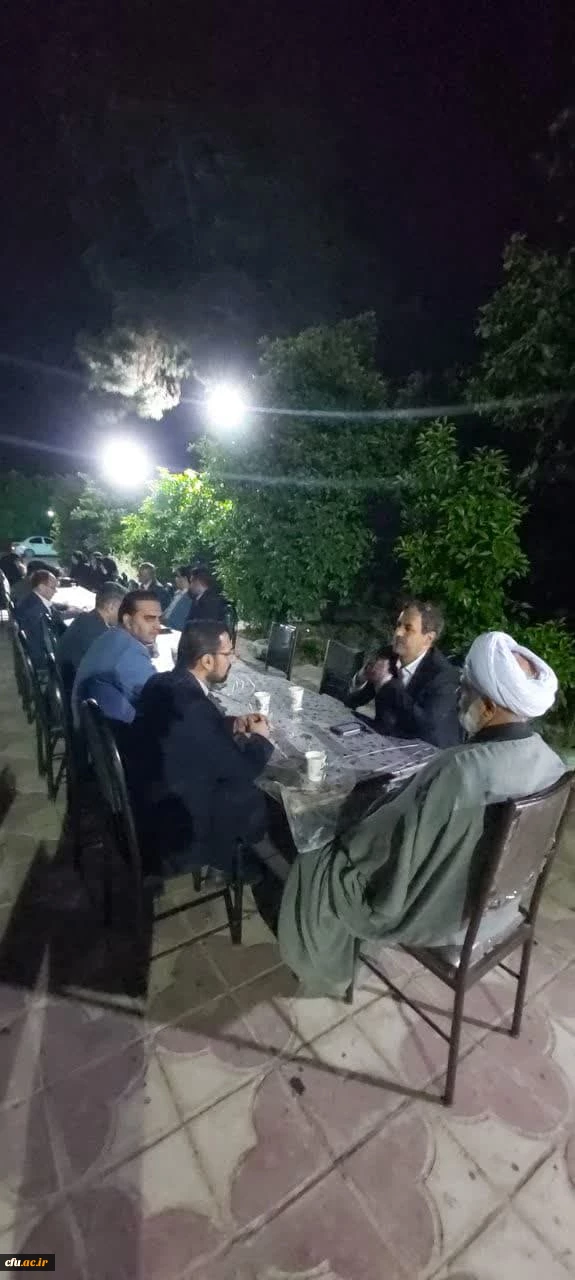 نشست هم اندیشی اساتید دانشگاه فرهنگیان مرکز زینب کبری (س)کازرون با حضور زارع شیبانی مدیریت دانشگاه فرهنگیان استان فارس و حجت الاسلام جعفری مسول دفتر نهاد نمایندگی مقام معظم رهبری در دانشگاه فرهنگیان استان فارس 3