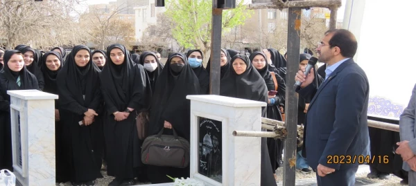 مراسم غبار روبی و عطرافشانی مزار شهدای استان اردبیل