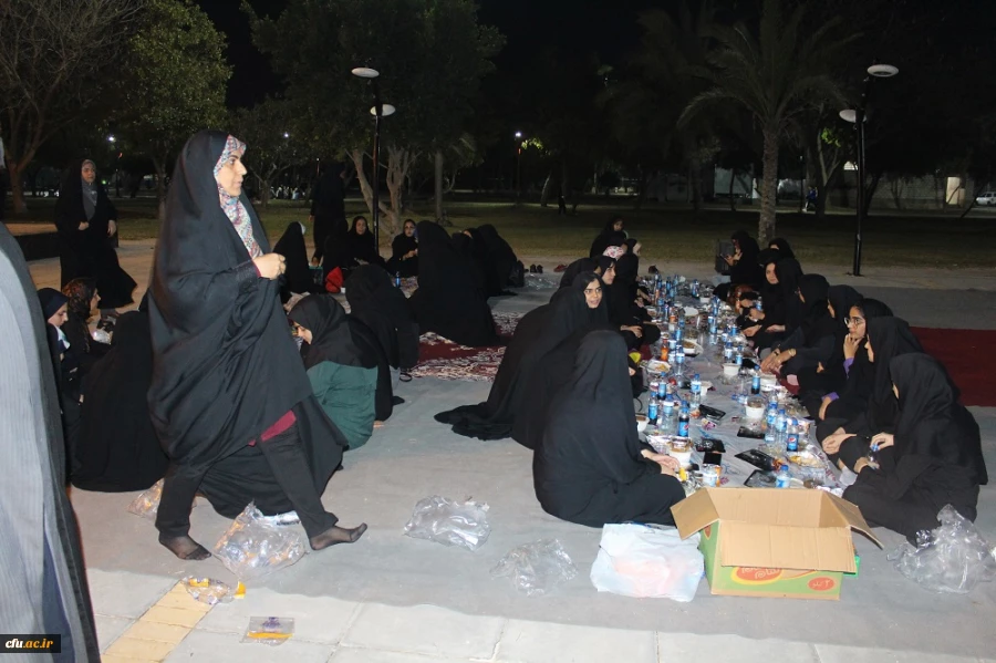 در مزار شهدای خوشنام بوستان شغاب بوشهر؛
مراسم ضیافت شهدا دانشگاه فرهنگیان استان بوشهر برگزار شد 3