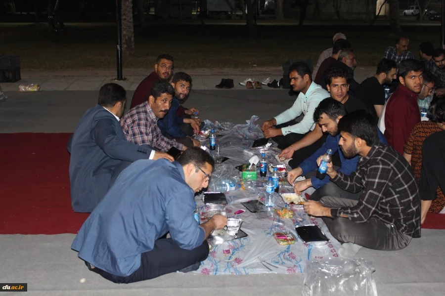 در مزار شهدای خوشنام بوستان شغاب بوشهر؛
مراسم ضیافت شهدا دانشگاه فرهنگیان استان بوشهر برگزار شد 5