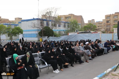 در پردیس های دانشگاه فرهنگیان آذربایجان شرقی برگزار شد:

آیین برگزاری مراسم «ضیافت شهدا» 