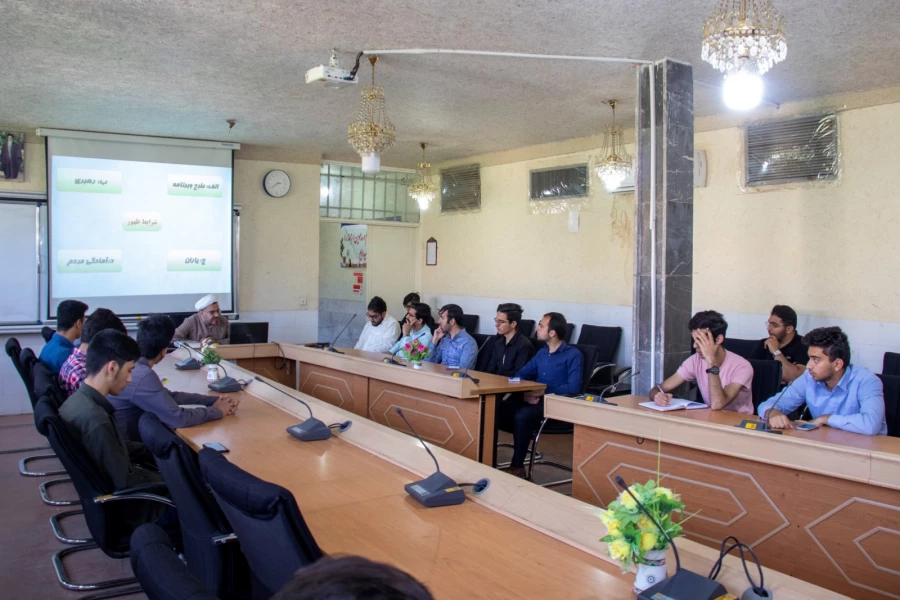 دوره ضمن خدمت فرهنگی _آموزشی ( یاران موعود)
 5