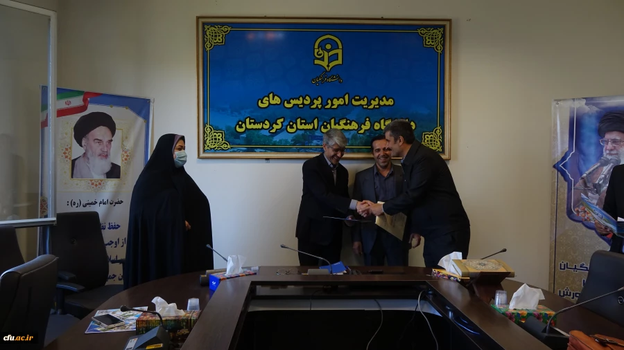 مراسم تکریم و معارفه مدیران گروه های آموزشی دانشگاه فرهنگیان کردستان
 6