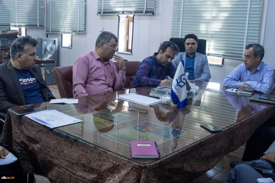 جلسه شورای ارتقای سلامت کارکنان
 3