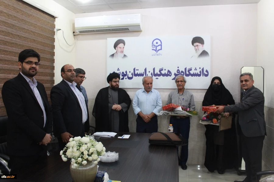 با حضور هیات رئیسه دانشگاه فرهنگیان استان بوشهر؛
از مشاورین پردیس های این دانشگاه تجلیل شد 8