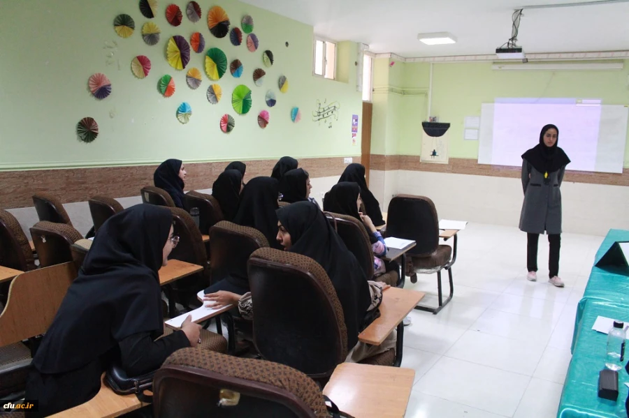 سرپرست دانشگاه فرهنگیان استان بوشهر:
برگزاری دهمین جشنواره تدریس برتر دانشجویان دانشگاه فرهنگیان 5