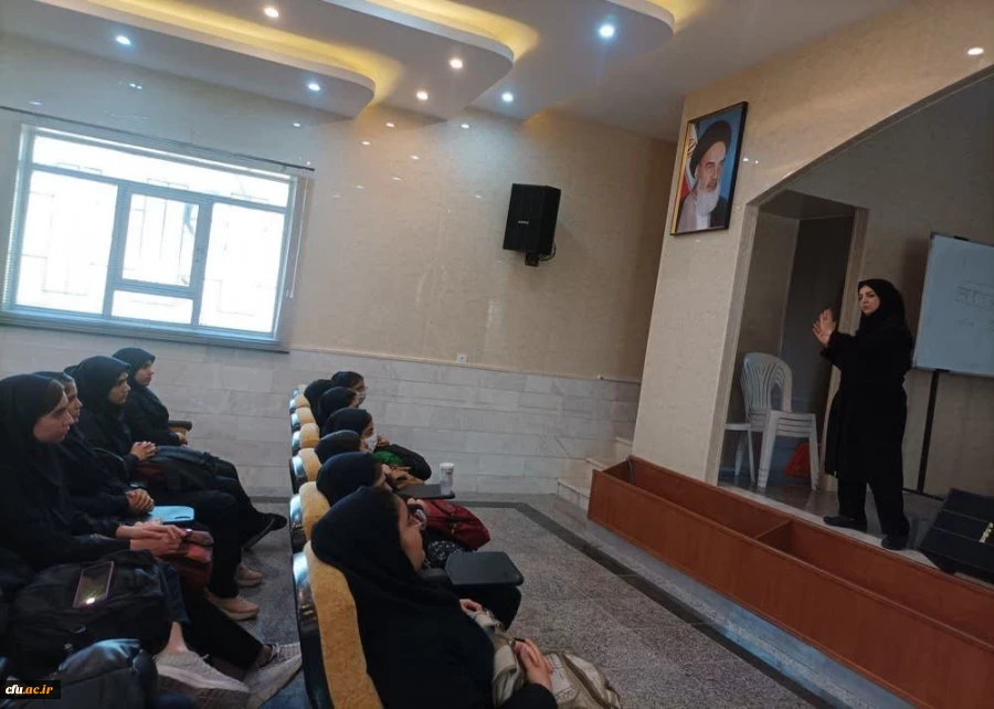 کارگاه آشنایی با دانشگاه فرهنگیان ویژه دانش آموزان پایه دهم و دوازدهم شهرستان اراک
 4