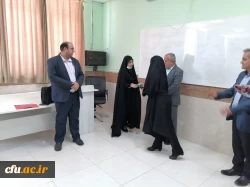 به مناسبت روز معلم؛
اساتید و کارکنان دانشگاه فرهنگیان با اهدای گل تجلیل شدند 14به مناسبت روز معلم؛
اساتید و کارکنان دانشگاه فرهنگیان با اهدای گل تجلیل شدند 23