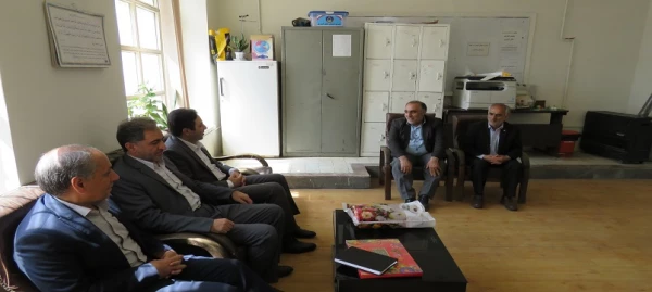 بازدید مسئولان و مدیران گروه های آموزشی دانشگاه فرهنگیان اردبیل از مدارس مجری طرح کارورزی