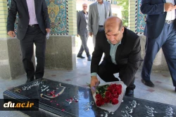 تبریک روز معلم وهفته سر آمدی آموزش به اساتید و دانشجو معلم دانشگاه فرهنگیان لرستان به روایت تصویر 3