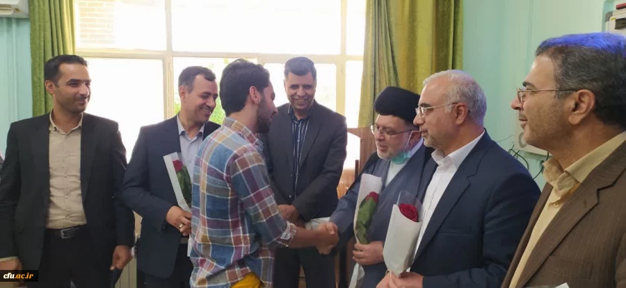 حضور حجت الاسلام والمسلمین موسوی مدیرکل دادگستری استان فارس به همراه دادستان شیراز و معاونین دادگستری استان فارس در دانشگاه فرهنگیان استان فارس و تبریک هفته معلم به همکاران،اساتید و دانشجو معلمان
 6