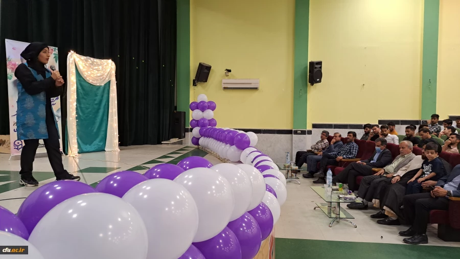 با حضور مسئولان و دانشجومعلمان برگزار شد؛
جشن باشکوه روز معلم دانشگاه فرهنگیان استان بوشهر 8