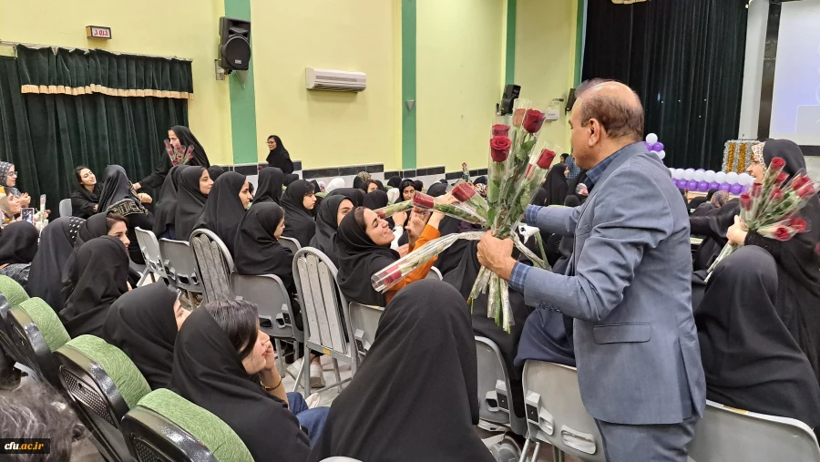 با حضور مسئولان و دانشجومعلمان برگزار شد؛
جشن باشکوه روز معلم دانشگاه فرهنگیان استان بوشهر 21