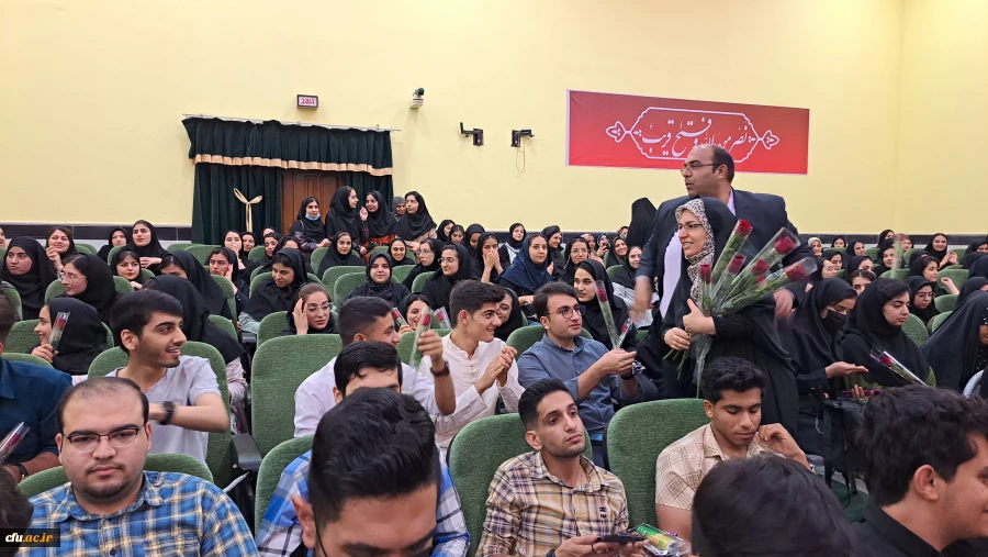 با حضور مسئولان و دانشجومعلمان برگزار شد؛
جشن باشکوه روز معلم دانشگاه فرهنگیان استان بوشهر 24