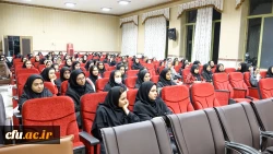 جلسه پرسش و پاسخ دانشجویان با رئیس و مسئولین
 3