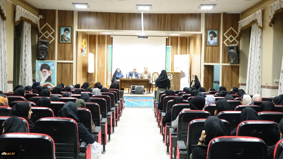 جلسه پرسش و پاسخ دانشجویان با رئیس و مسئولین
 6