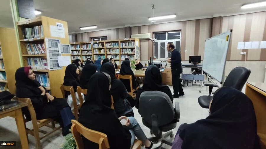 در پردیس بنت الهدی صدر دانشگاه فرهنگیان استان بوشهر برگزار شد:
کارگاه آموزشی نقد کتاب های داستان و رمان 5