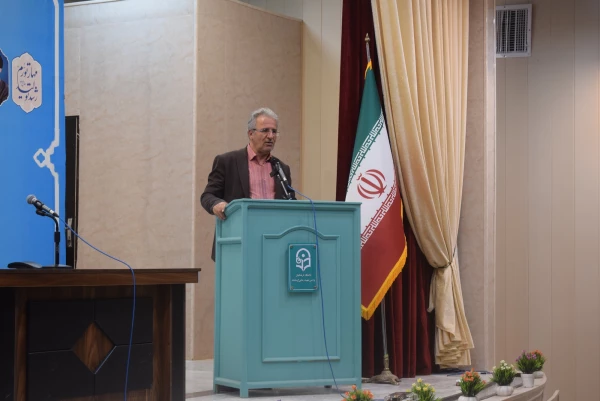 نشست صمیمی استاندار با تشکل های دانشجویی دانشگاههای استان 3