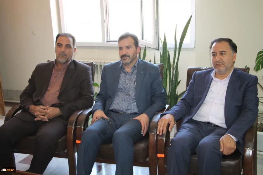 دیدار رئیس دانشگاه فرهنگیان استان با مدیرکل بهزیستی
 2