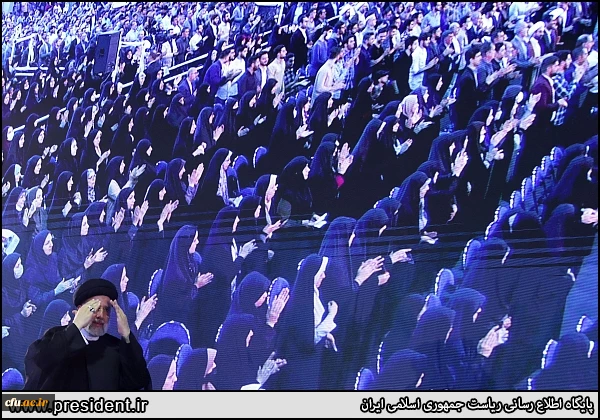 دیدار رئیس جمهور با جمعی از معلمان و اساتید و دانشجویان دانشگاه فرهنگیان 25